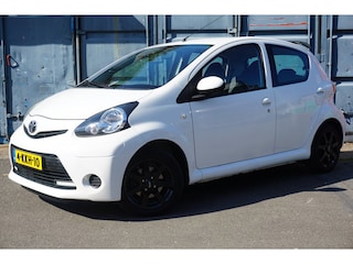 Toyota Aygo 1.0 VVT-i Aspiration | Sportvelgen | Airco | Bluetooth | NAP