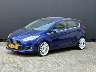 Ford Fiesta 1.25i 5-drs Sport 18" multi-spoke wheels