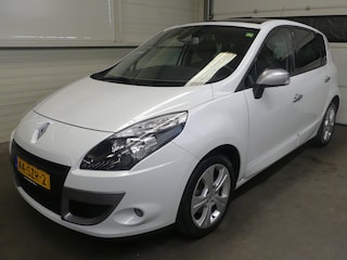 Renault Scénic 1.4 TCE Parisienne - Keurige auto! - Navigatie - Trekhaak