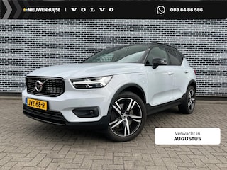 Volvo XC40 1.5 T5 Recharge R-Design | Plug-in Hybrid (PHEV) | Trekhaak | Panoramadak | Harman Kardon Audio | 360 Graden Camera | Parkeersensoren | Stoelverwarming | LED Koplampen Adaptief | Keyless Entry | Elektrische Achterklep | Cruise Control | BLIS | Navigatie