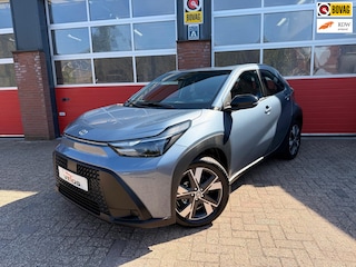 Toyota Aygo Hybrid 115 Play & Go Pack, Stoelverwarming, Carplay, Camera etc...