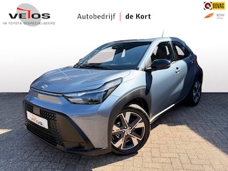 Toyota Aygo Hybrid 115 Play & Go Pack, Stoelverwarming, Carplay, Camera etc...