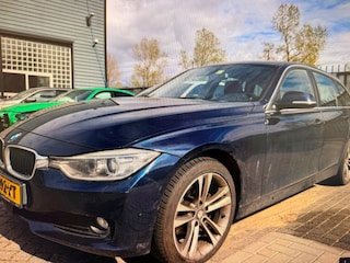 BMW 3-serie Touring 320i xDrive | MOTOR PROBLEEM | EXPORT | HANDEL |