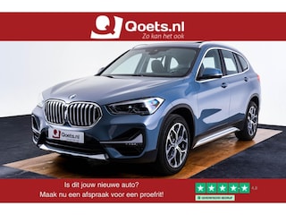 BMW X1 sDrive20i xLine - Trekhaak - Panoramadak - Elektrisch verstelbare/verwarmde stoelen - Head up - Elektrische achterklep - Cruise control - Sportstoelen - Stuurwielrand verwarmd - Navigatiesysteem Plus -