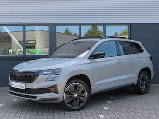 Skoda Karoq 1.5 TSI ACT Sportline Business DSG | pano dak | trekhaak wegklapbaar | verwarmbare voorruit | adaptive cruise | dode hoek detectie