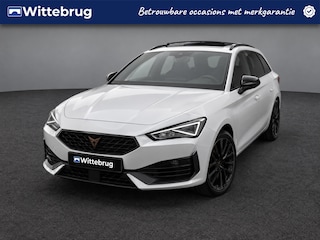 Cupra Leon 1.4 e-Hybrid 245pk Performance DSG Automaat / Panorama schuifdak / Navigatie / Kuipstoelen / LM 19 inch / Supersport stuur / Camera