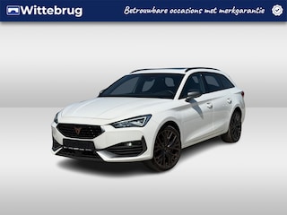 Cupra Leon 1.4 e-Hybrid 245pk Performance DSG Automaat / Panorama schuifdak / Navigatie / Kuipstoelen / LM 19 inch / Supersport stuur / Camera