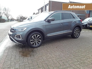 Volkswagen T-Roc 1.5 TSI STYLE DSG / C.C. / DAB