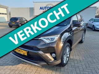 Toyota RAV4 2.5 Hybrid Style zeer complete en nette RAV met leren bekleding en trekhaak!