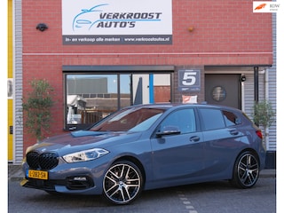 BMW 118i Executive navi. digitaal cockpit. sportvelgen