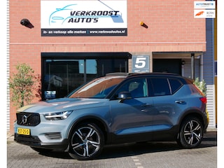 Volvo XC40 1.5 T3 R-Design .pano.camera.terkh.leer.