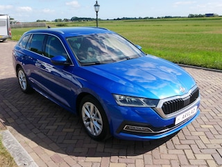 Skoda Octavia Combi 2.0 TDi 115 DSG CLEVER | CLIMA | 10999 NETTO **
