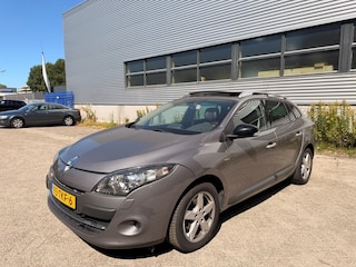 Renault Mégane Estate 1.4 TCe Bose l Navi l Xenon l Pano | TIKKENDE MOTOR | EXPORT