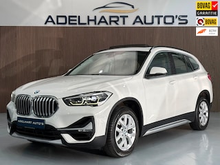BMW X1 SDrive18i Executive Automaat / Panorama dak / Navigatie full map / Camera / Cruise control / etc..