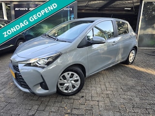 Toyota Yaris 1.5 VVT-i Active | 2E EIGENAAR | 3/6 OF 12 MND GARANTIE | CAMERA | AIRCO | NW APK |