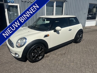 Mini Cooper 3-Deurs 1.6 Pepper