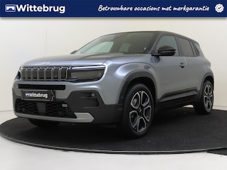 Jeep Avenger Summit 54 kWh LAGE KMSTAND!