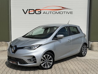 Renault Zoe Intens B-buy 52KWH R135 / Koopaccu / SOH 95,8 % / Snellader / Clima / Navigatie / Cruise Controle / Parkeer Camera / Carplay / 16" LM velgen / donker glas