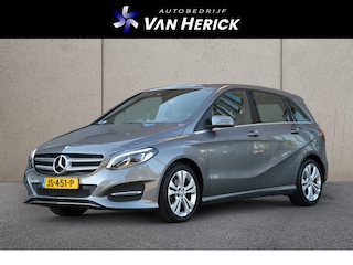 Mercedes-Benz B-klasse 180 Ambition |Automaat | Half stof/Leder | Groot scherm