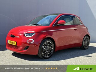 Fiat 500 La Prima 42 kWh / SOH 93% / Apple Carplay/Android Auto / Achteruitrijcamera / Adaptieve Cruise Control / Lichtmetalen Velgen 17" / Navigatie / 3-fase / Snelladen /