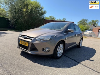 Ford Focus 1.6 EcoBoost Titanium Half Ledere Bekleding* 2E eigenaar*dealer onderhouden* ijskoud airconditioning