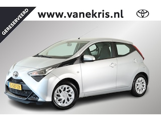 Toyota Aygo 1.0 VVT-i X-Play, Android auto, Apple Carplay, Airconditioning, Parkeerhulpcamera!
