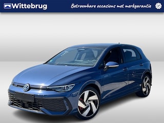 Volkswagen Golf 1.5 eHybrid 272pk GTE DSG Automaat Panoramadak / 18"LM velgen / Trekhaak / Navigatie/ App-connect Trans