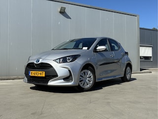 Toyota Yaris 1.5 Hybrid Active Parkeersensoren | stootlijsten