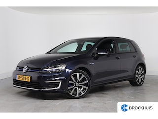 Volkswagen Golf 1.4 TSI GTE | Goed Onderhouden! | LED | Camera | Clima | Navi | Sfeerverlichting | Cruise Adaptive | 18'' Lichtmetalen Velgen | Parkeersensoren V+A