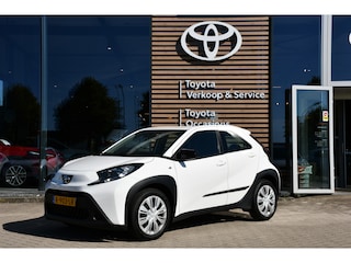 Toyota Aygo 1.0 VVT-i S-CVT Play Automaat 72pk | Apple Carplay/Android Auto | Cruise control adaptief | Achteruitrijcamera | Dealer-onderhouden |