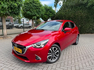 Mazda 2 1.5 Skyactiv-G, Clima, Navigatie, Cruise Control, Achteruitrijcamera, LM-velgen 16", Parkeersensoren, Stoelverwarming
