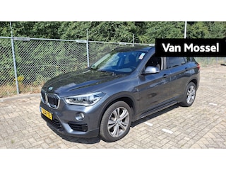 BMW X1 sDrive18i High Executive | Verwarmbare Stoelen & Stuurwiel | Trekhaak | Elektrische Achterklep