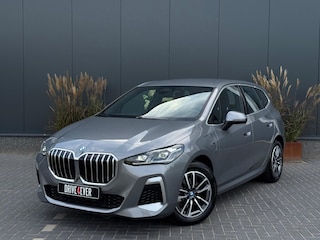 BMW 2-serie Tourer 225e xDrive M PACK M24 LEDER|NAVI|LED|CR CONTROL|CAMERA