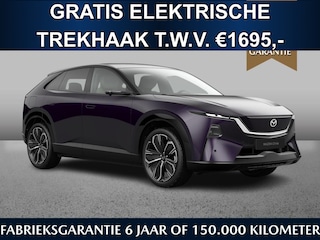 Mazda CX-6e Takumi Plus 78 kWh | Gratis elektr. trekhaak t.w.v. €1695,- | Two-tone Amethyst & White Interior | Tot 468km range | Tot 200kW snelladen |