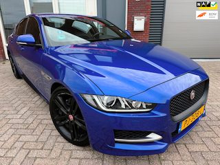 Jaguar XE 2.0 D Portfolio / Leder / Navi / Camera / Meredian / PDC / Clima / NAP