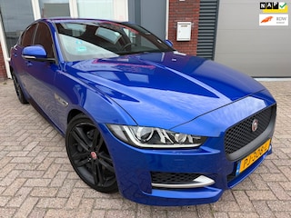 Jaguar XE 2.0 D Portfolio / Leder / Navi / Camera / Meredian / PDC / Clima / NAP