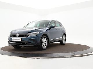 Volkswagen Tiguan 1.4 TSI eHybrid Life Business · Camera · Apple/Android Car Play · Wegklapbare Trekhaak · P-Sensoren · Stoel-& Stuurverwarming · 18'' Inch ·