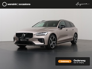 Volvo V60 2.0 T8 Plug-in hybrid AWD Plus Dark | 360 Camera | Harman/Kardon | Ele.stoelen + Geheugen | Stoel/stuurverwarming | Apple CarPlay/Android Auto | Ele.kofferdeksel |