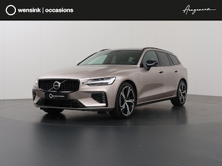 Volvo V60 2.0 T8 Plug-in hybrid AWD Plus Dark | 360 Camera | Harman/Kardon | Ele.stoelen + Geheugen | Stoel/stuurverwarming | Apple CarPlay/Android Auto | Ele.kofferdeksel |