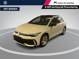 Volkswagen Golf 1.5 eHybrid 272pk DSG GTE · Panoramadak · 360 Camera · Head-Up Display · Matrix LED · Optiekpakket Zwart · Dodehoeksensor · Garantie t/m 10-11-2030 of 100.000km