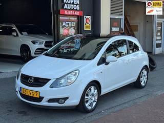 Opel Corsa 1.4-16V Color Edition