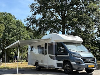 LMC H737 |CAMPER|150PK|Automaat|EURO6|cruise|airco|achteruitrijcamera|navi|2 bedden|4 zitplaatsen|koelkast|keukenblok|toilet|