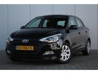 Hyundai i20 1.4i i-Motion | Automaat | 66 DKM | Airco | Cruise control | PDC | APK |
