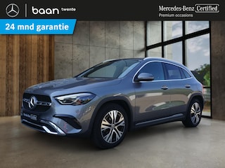 Mercedes-Benz GLA 180 Star Edition Luxury Line | Panoramadak | Trekhaak | Achteruitrijcamera | Spiegelpakket | Stoelverwarming voor