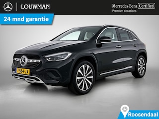 Mercedes-Benz GLA 200 Luxury Line | Machiatobeige int. | Sfeerverlichting | Dode Hoek Ass | Keyless Go | Parkeerpakket met Camera | Inclusief 24 maanden Mercedes-Benz Certified garantie voor Europa.