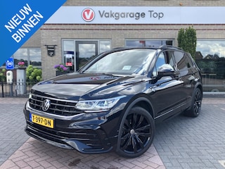 Volkswagen Tiguan 1.5 TSI R-Line | Black Style | Matrix | Pano | Trekhaak
