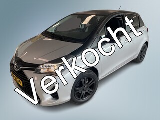 Toyota Yaris 1.3 VVT-i Aspiration Bi-Tone | Trekhaak