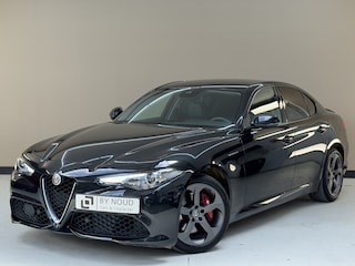 Alfa Romeo Giulia 2.0 T Q4 Veloce, 280Pk, 2017, 2de eigenaar, Volledige historie, Sport interieur, Adaptief onderstel, Parkeersensoren, Climate control, Stoel + stuurverwarming,  Volledige historie,