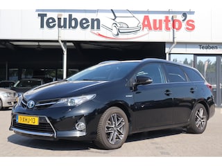 Toyota Auris Touring Sports 1.8 Hybrid Lease | Skyview panoramisch dak | Camera | Trekhaak | Stoelverwarming