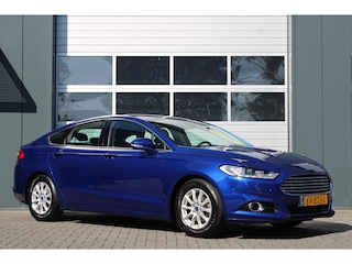 Ford Mondeo 1.5 Titanium 160pk Automaat Clima/Cruise/Keyless/PDC/Navi/Bluetooth/DAB/LED/16"LM/Trekhaak/1e.Eigenaar/Dealer/APK08-27